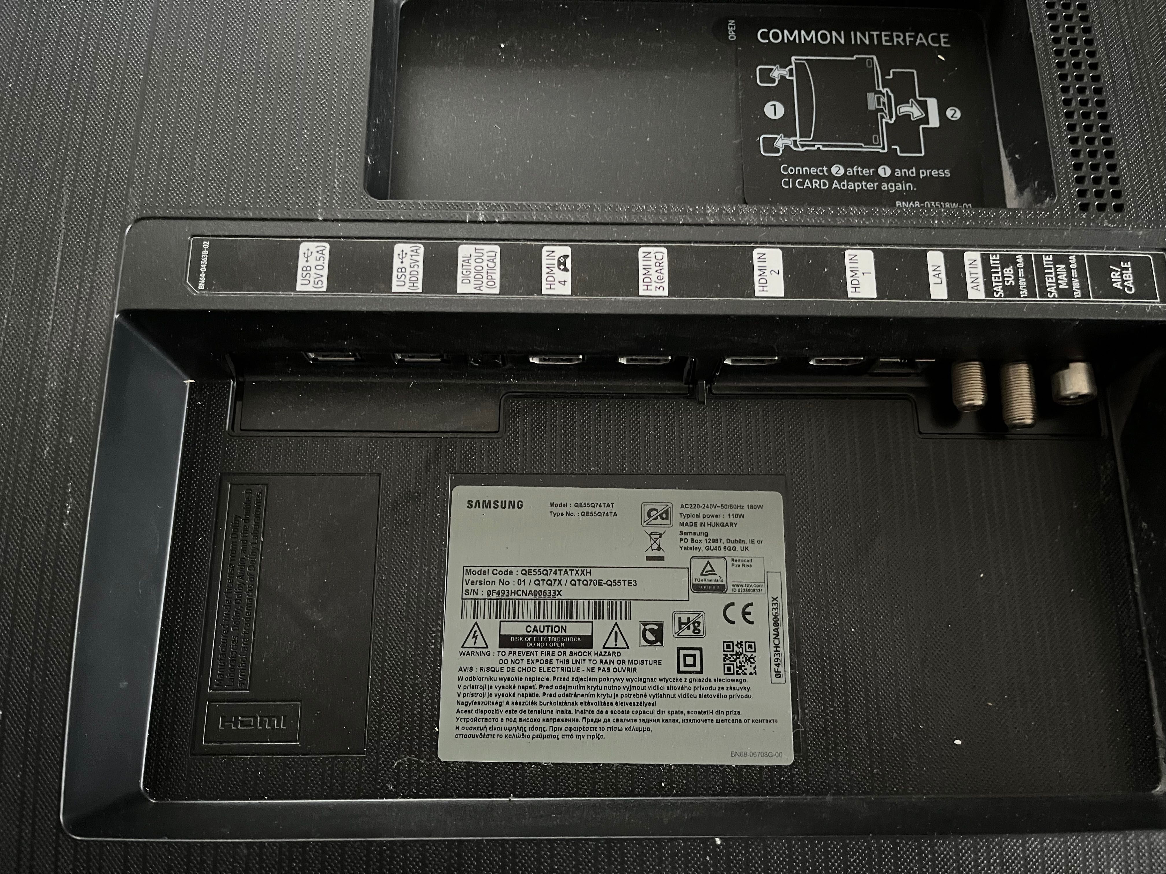 Uszkodzona matryca tv Samsung model QE55Q74TATXXM