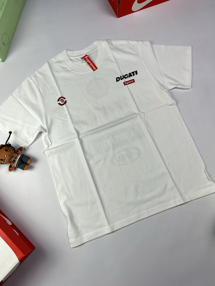 Футболка Supreme x Ducati | maison margiela