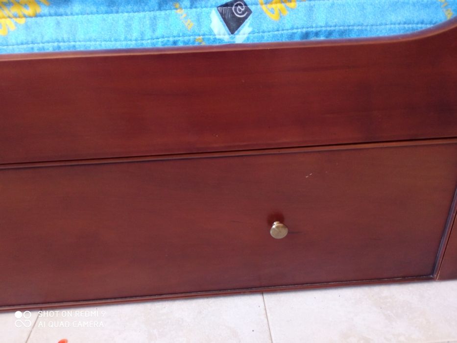 Cama estilo Luís Filipe