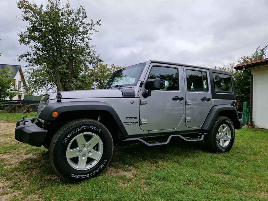 Wrangler w  zachowany w oryginalnym stanie wolny od korozji