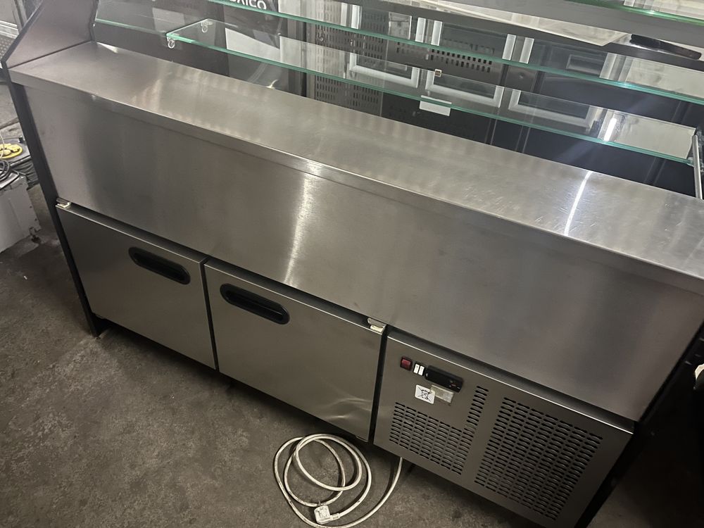Vitrine de Refrigeração com 1.55mt como nova