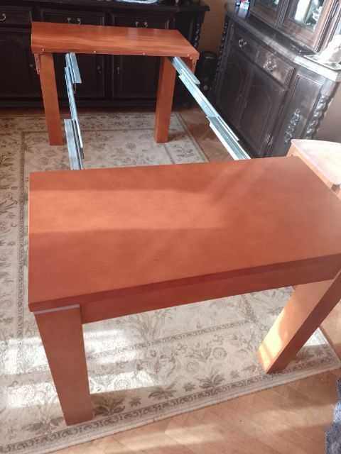 Stół rozsuwany drewniany + 4 krzesła