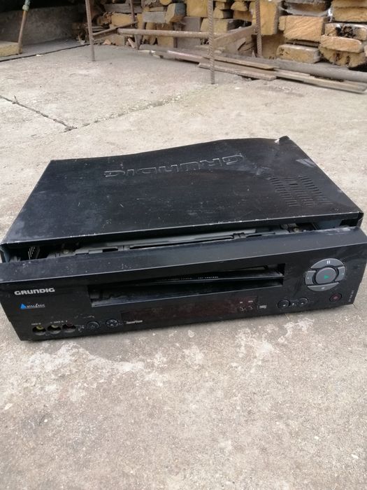 Продам магнітофон GRUNDIG mega dgik