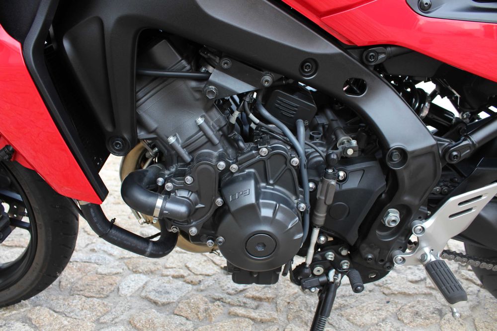 Yamaha tracer 9 bom estado