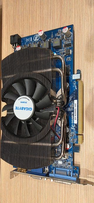 Karta graficzna Gigabyte GeForce GTS 250 DDR3/256bit 1024MB DVI/HDMI