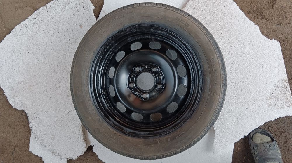 Запаска 215/55/R16, зимова гума, диск стальний  ВМW