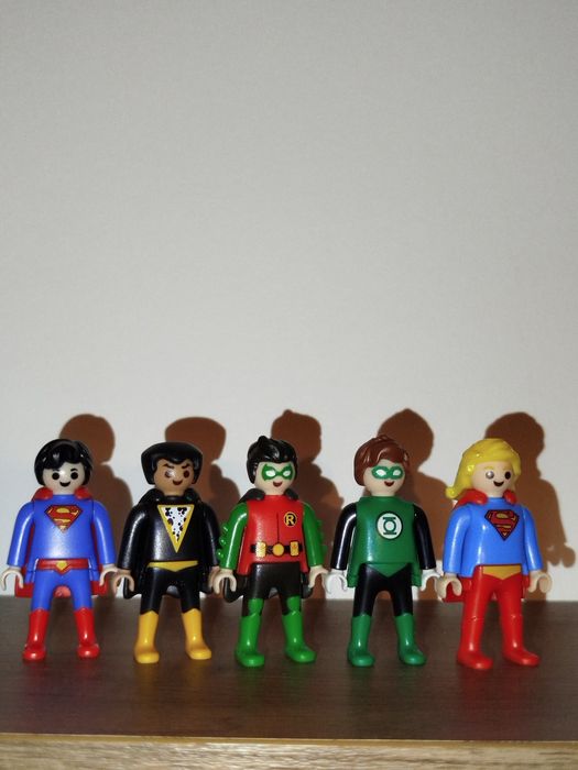 Playmobil DC comics ovo Kinder