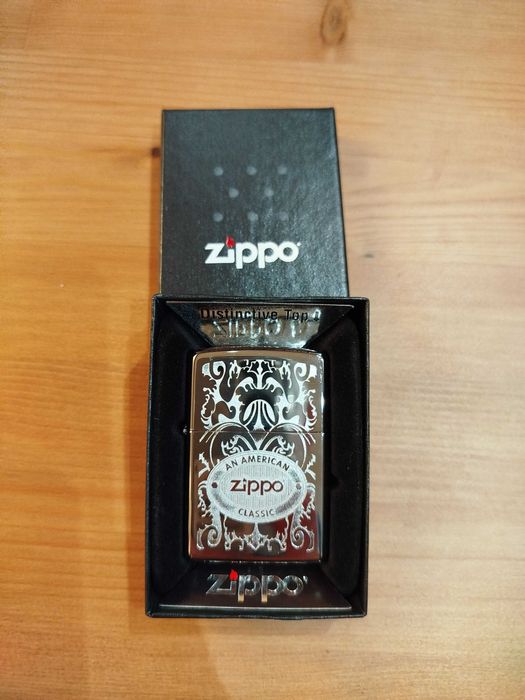 Zapalniczka Zippo American Classic