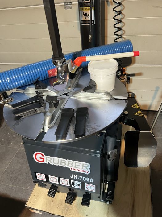 Montażownica do opon plus ramię  i wyważarka