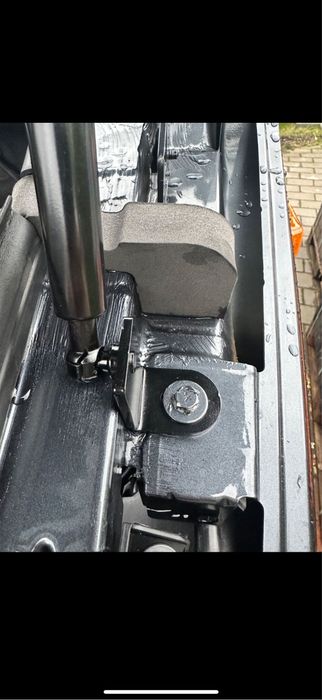 Амортизаторы капота спринтер 907 910