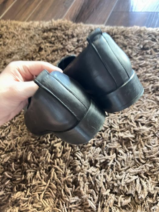 Кожані туфельки 37 розмір