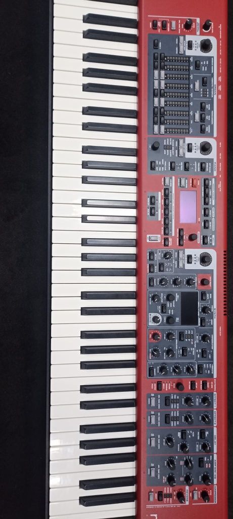 Nord Stage 3 88 teclas imaculado