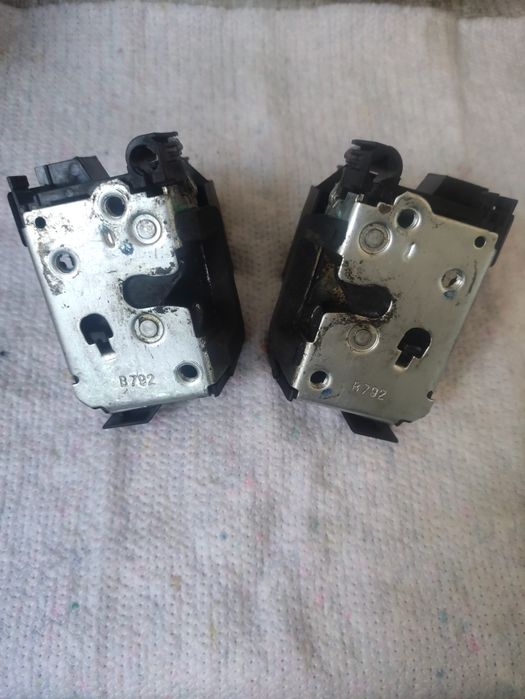 Замок двери Фиат Добло 00-