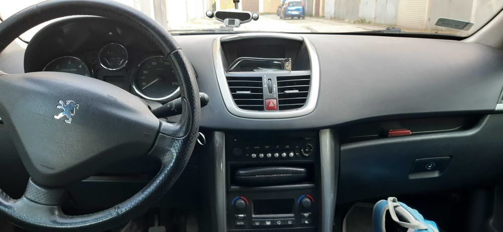 Sprzedam Peugeot 207