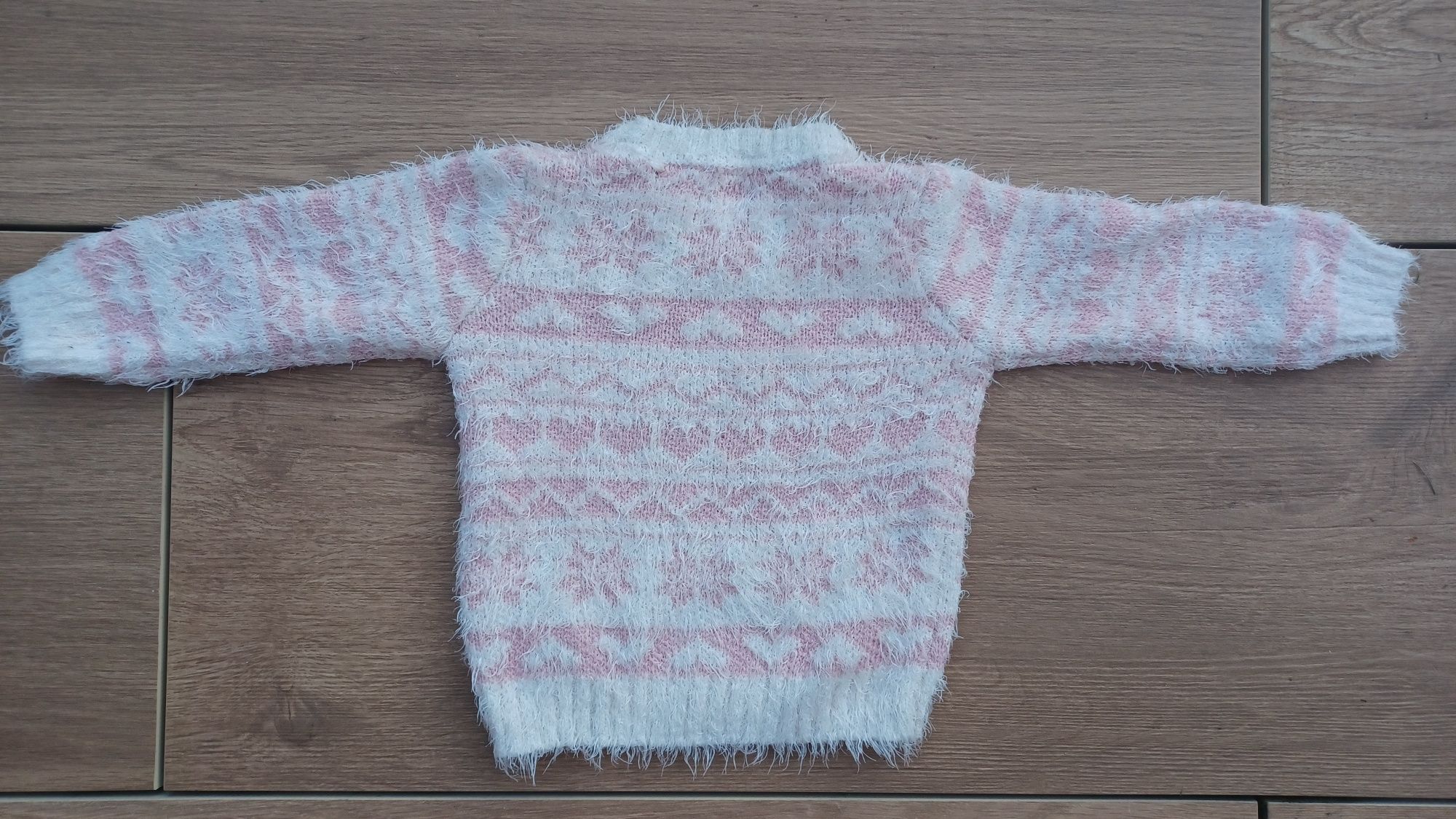 Sweter dziewczęcy rozm. 86