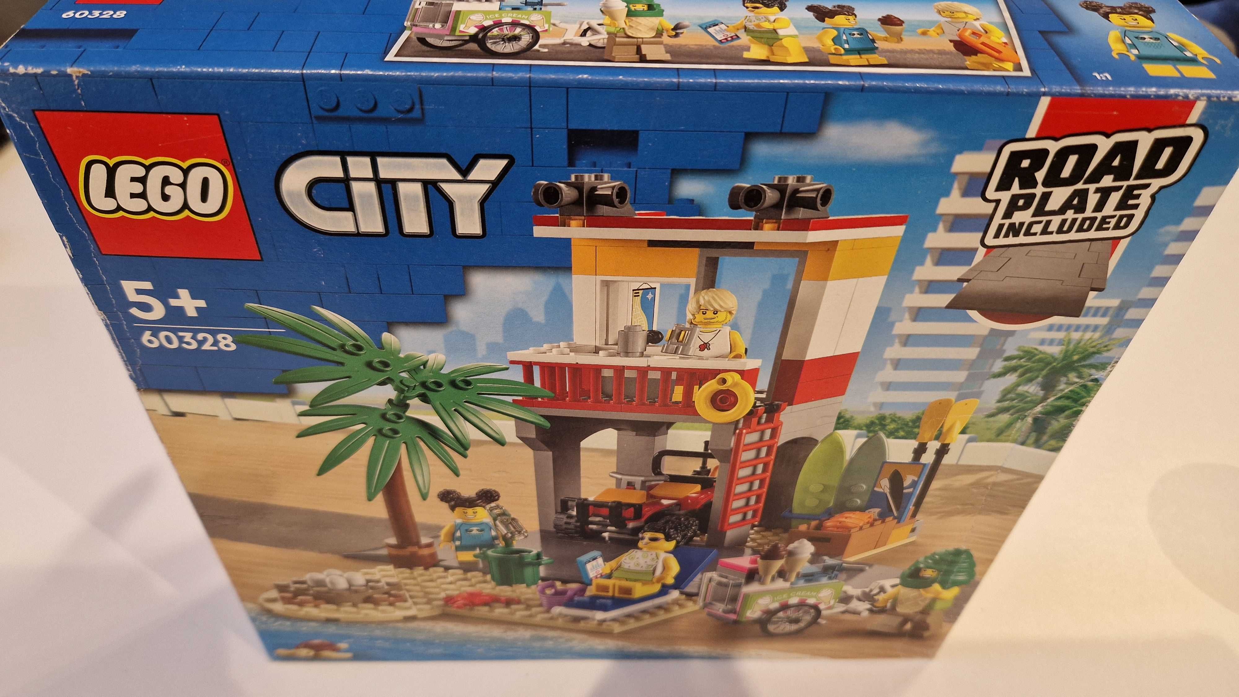 LEGO City 60328 - Stanowisko ratownicze na plaży uszkodzone opakowanie