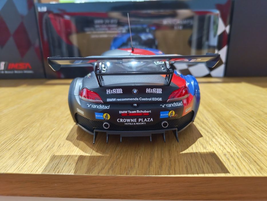 BMW Z4 GT3 – Minichamps 1:18 – Team Schubert (24h Nürburgring)