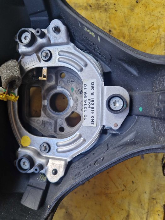 Kierownica Audi A4 B5 A3 8L A6 C5 8N0.419.091