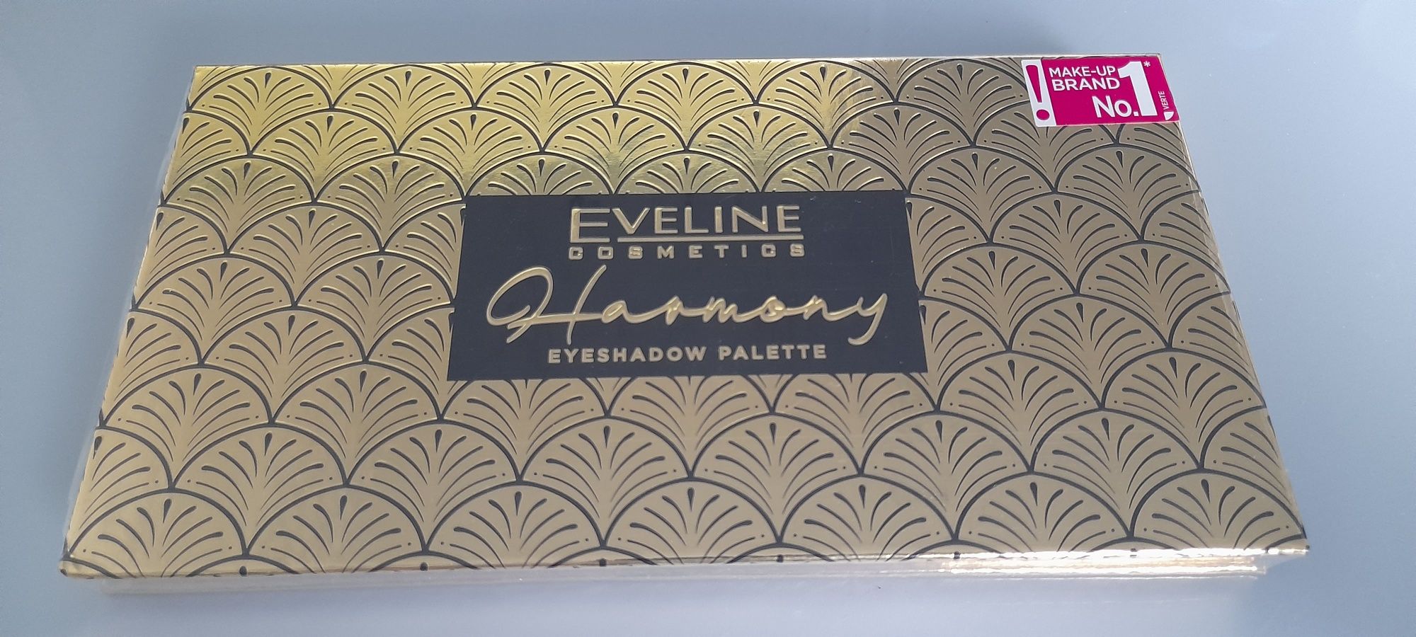 Eveline Harmony Paletka 10 cieni do powiek