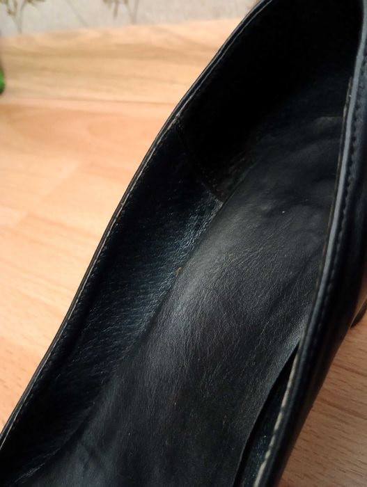 Шкіряні жіночі туфлі