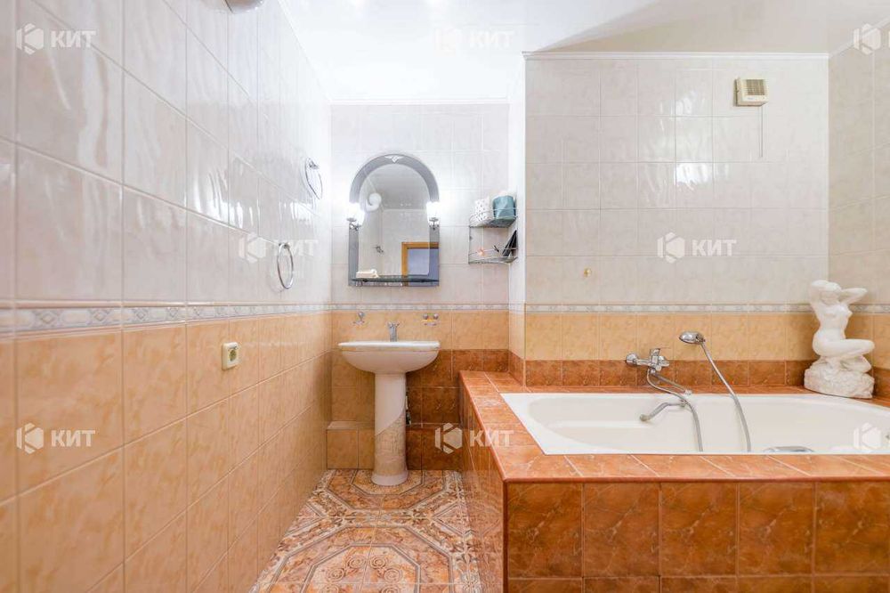 4к.70м2 Салтівка (Салтовка 520м-н, Студенческая, Гв. Широнинцев)123626