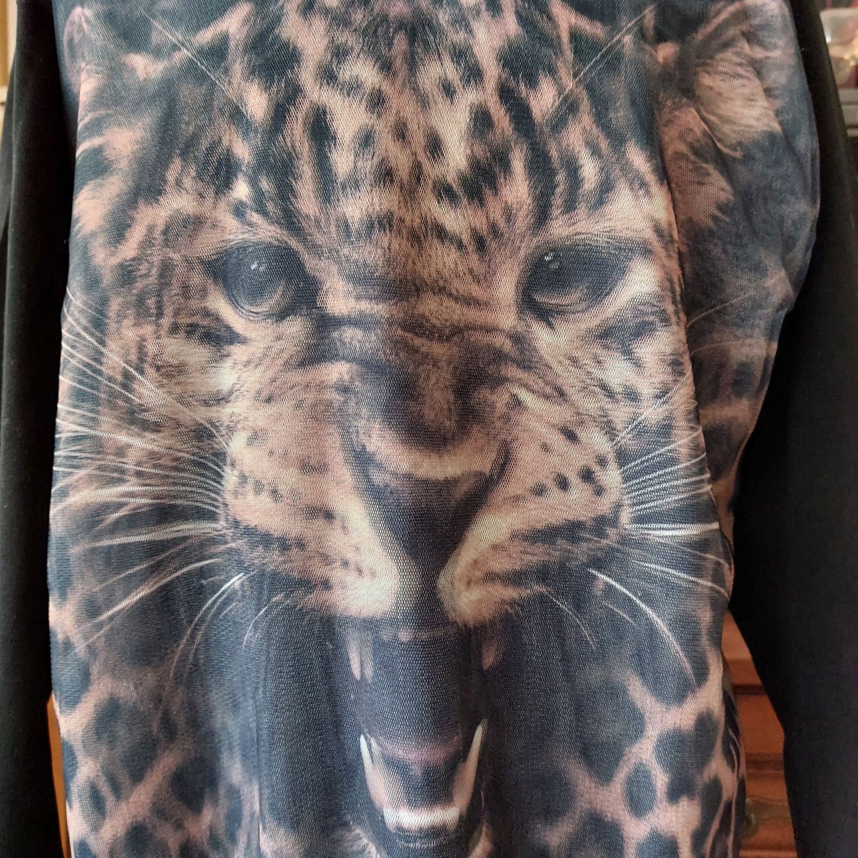 Dziewczęca bluza z kapturem z aplikacją tygrysa 3D  Rozm. 158 - 164 cm