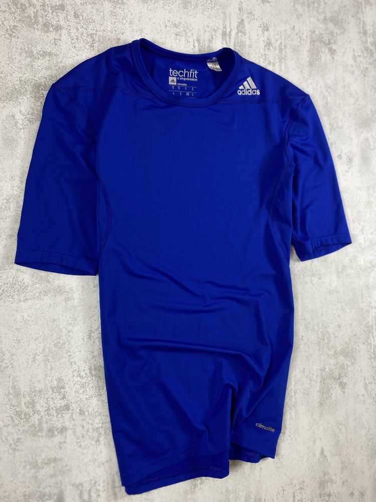 Компресійний рашгард Adidas TechFit: Оптимальна підтримка