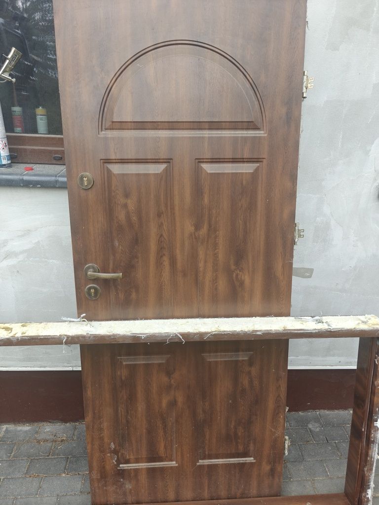 Sprzedam drzwi wejściowe 90cm z demontażu