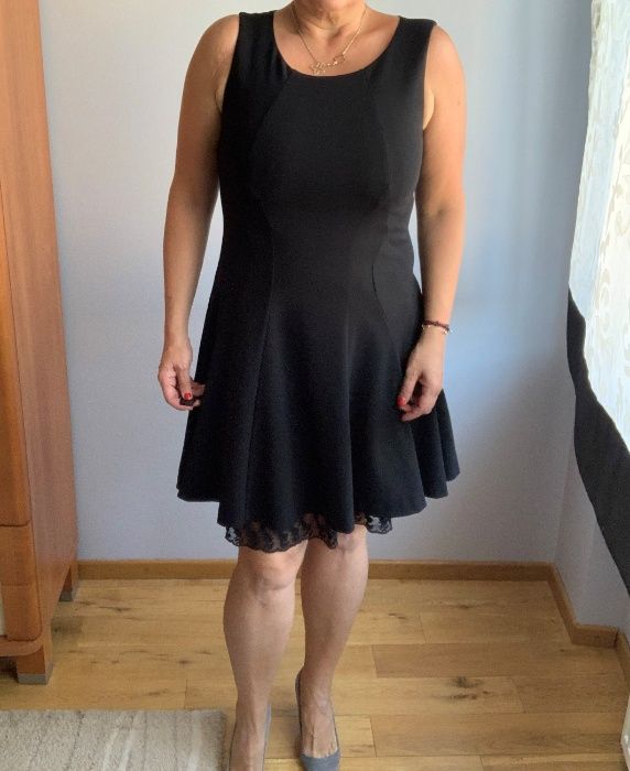 NOWA Czarna rozkloszowana sukienka Donna Karan DKNY XL 42 koronka mat