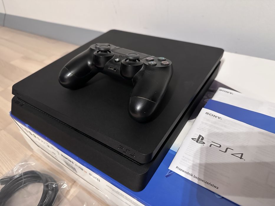 Konsola Sony Playstation 4 Slim