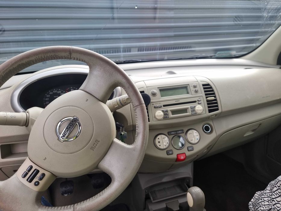 Nissan Micra ( Żaba)
