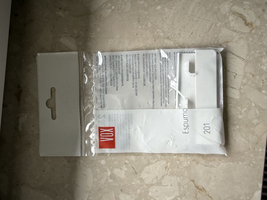 Zaslepka prawa i lewa vox espumo 201  25 sztuk