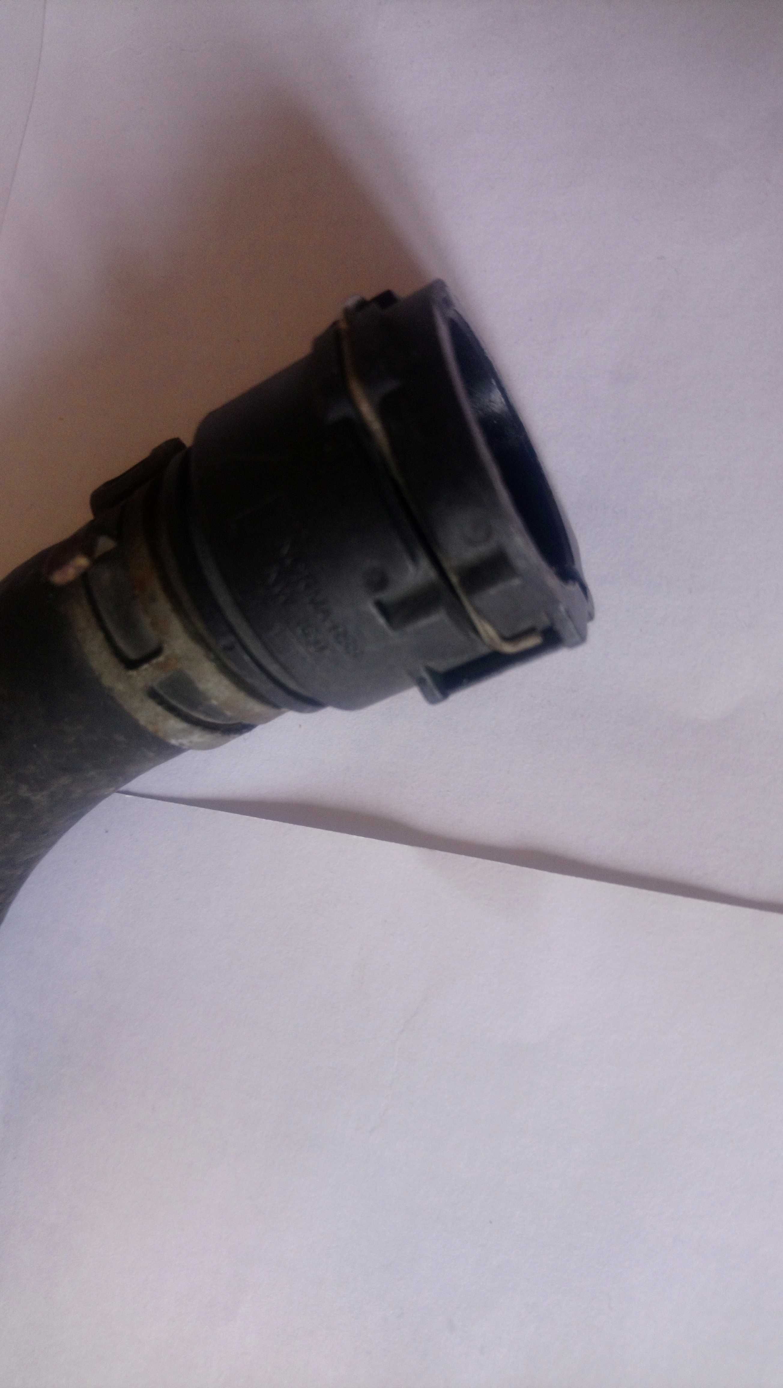 Шланг патрубок отопителя радиатора печки выпускной обратка 95390887 GM