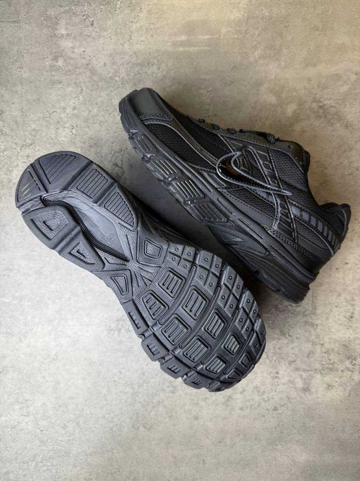 Nike Initiator — комфорт і захист у прохолодний сезон!