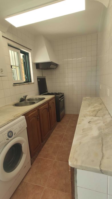 Moradia acabada de renovar em Casais de São Lourenço
