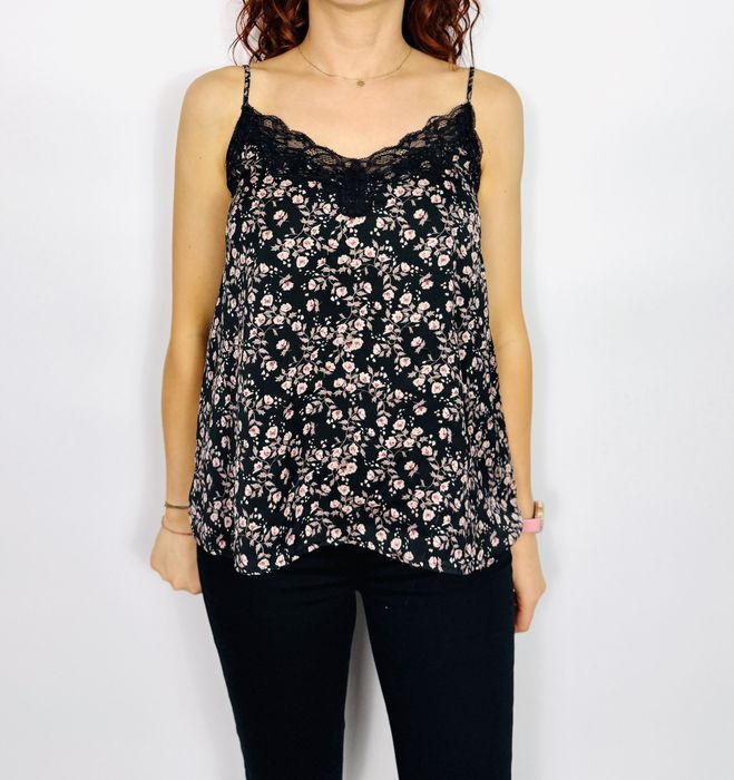 Czarny top w kwiaty z koronką L 40 H&M