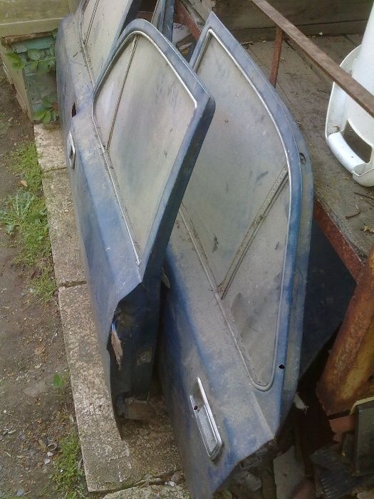 ГАЗ-24 все стёкла, двери,пр .