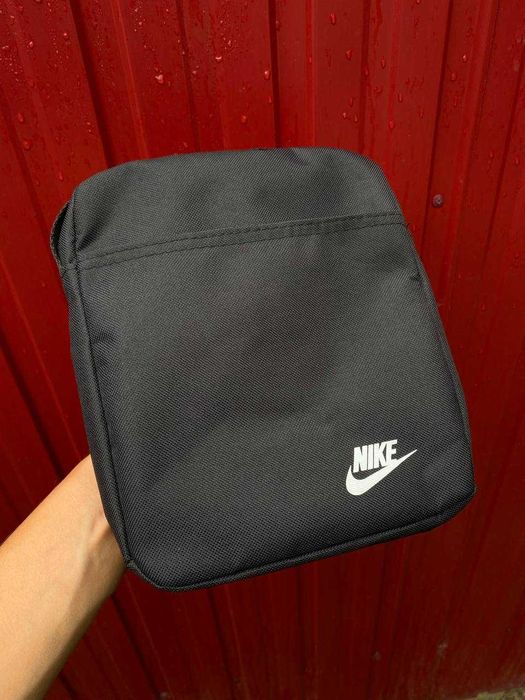 Берсетка через плече NIKE. Сумка