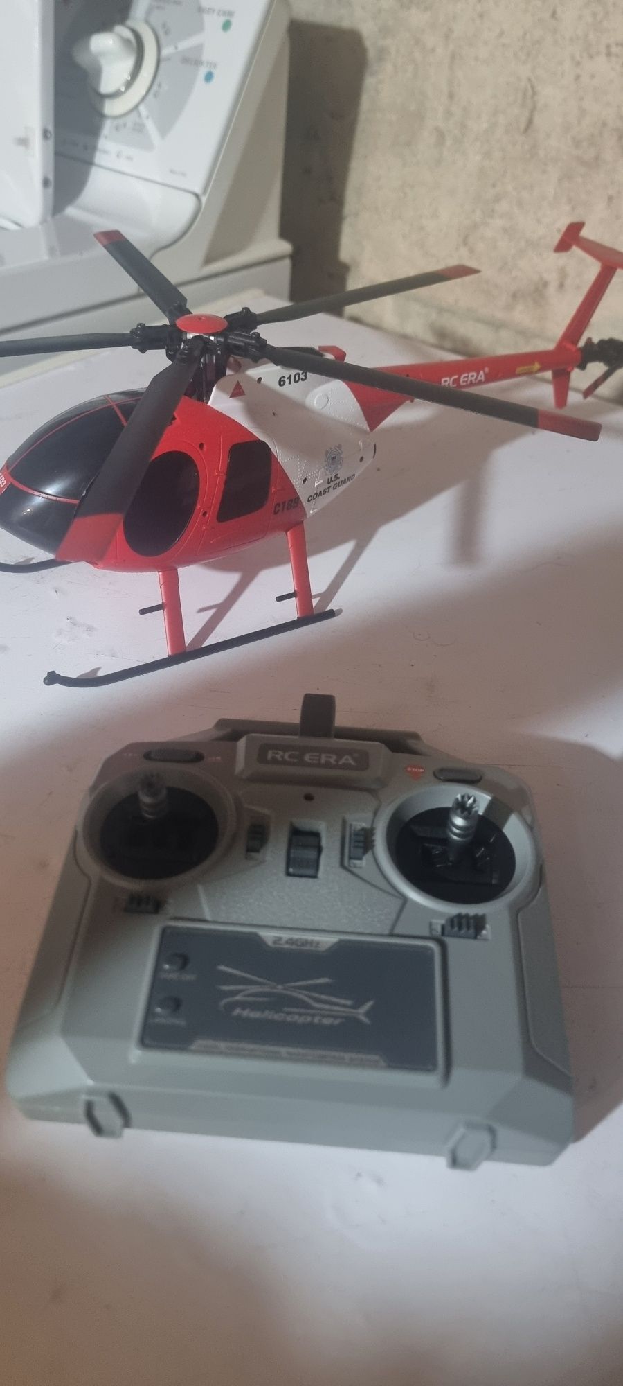 Helicoptero rc md500