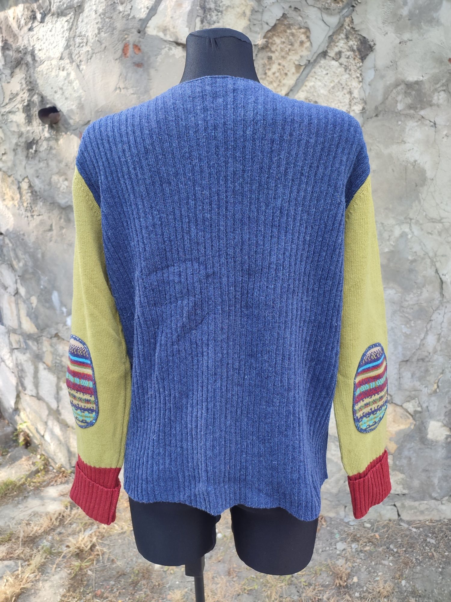 Sweter No Name, 80/20% wełna/akryl (S).