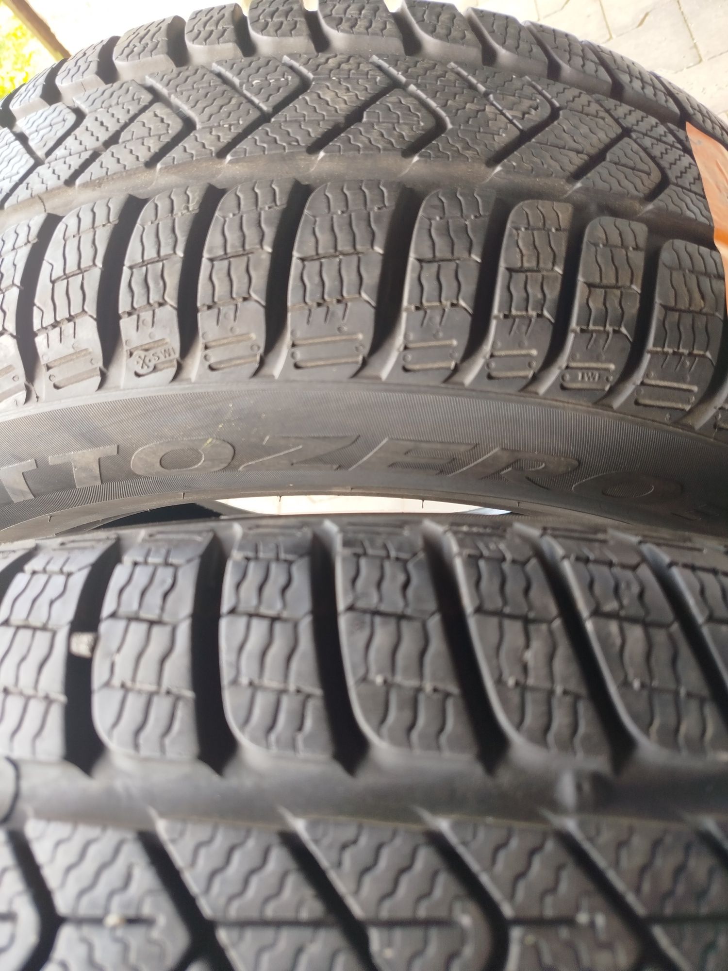 2 Opony zimowe 215/60 r16 Pirelli 2022