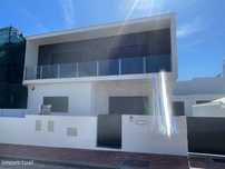Moradia T4