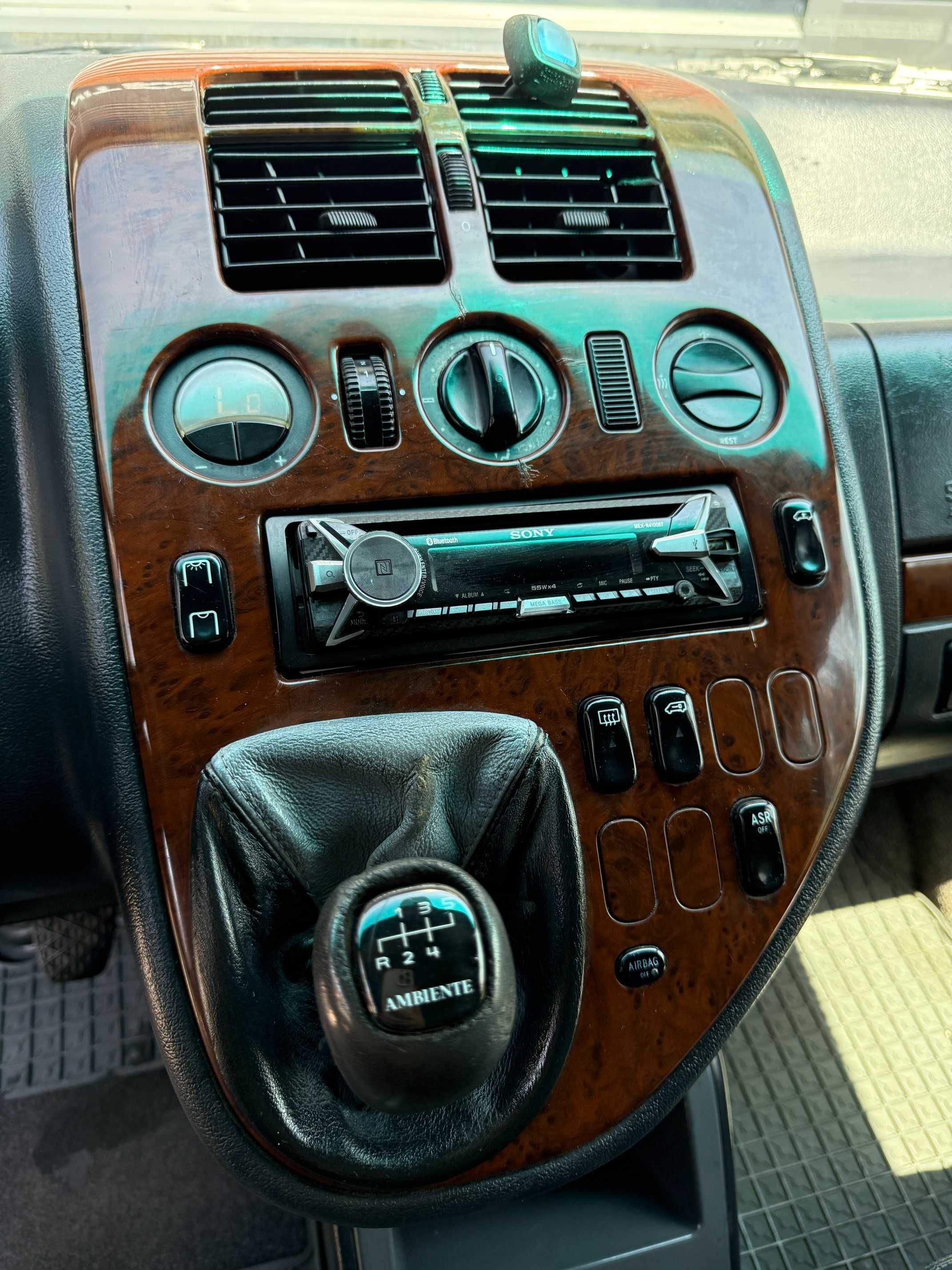 MERCEDES-BENZ V220 CDI AMBIENTE 7 LUGARES