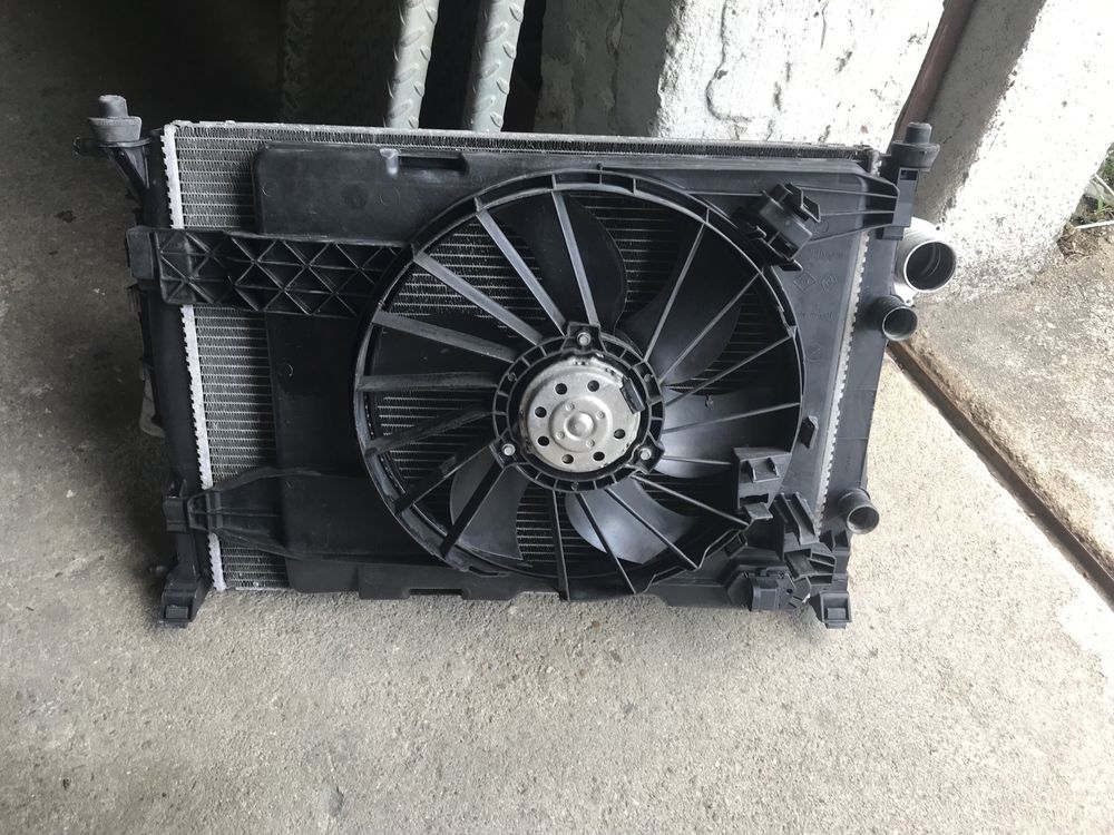 Conjunto de radiadores e ventiladores Renault Megane 1.9 dci