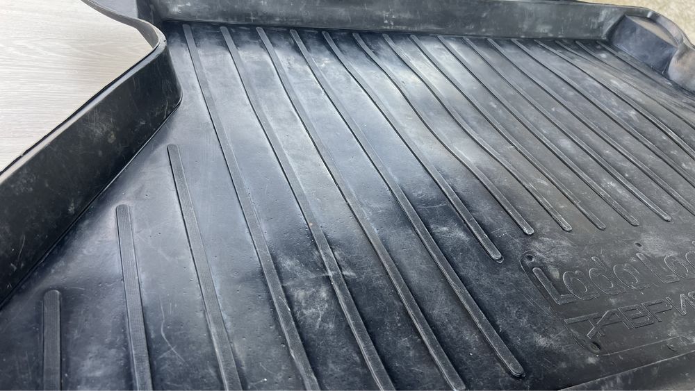 Коврик/ килим в багажник на Таврия хечбэк Lada Locker