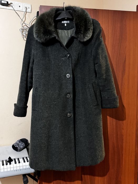 Женское зимнее пальто,размер 50, воротник с натуральным мехом