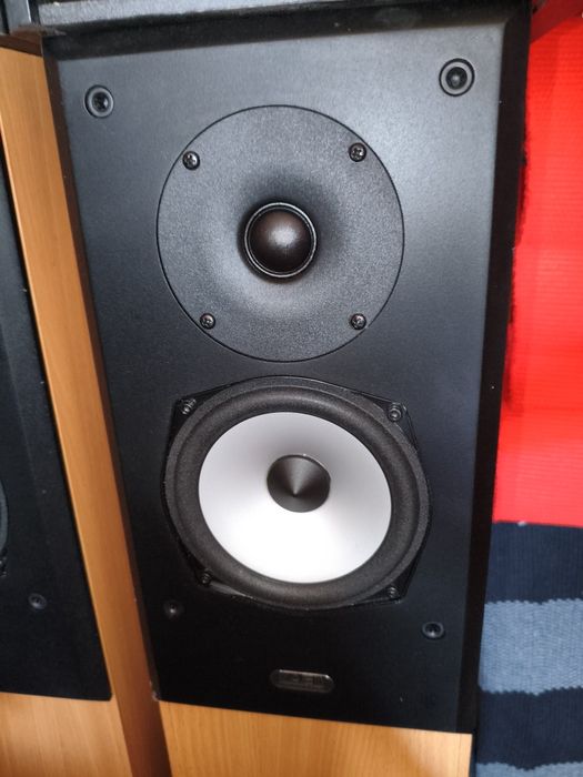 Colunas AE Aegis Two + Denon UPA-F88 Amp