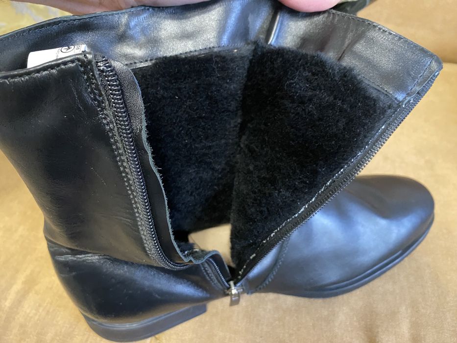 Сапоги військові на міху чорні нові дуже гарні парадні