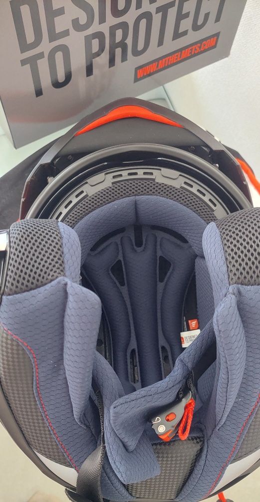 Capacete Modular MT Helmets