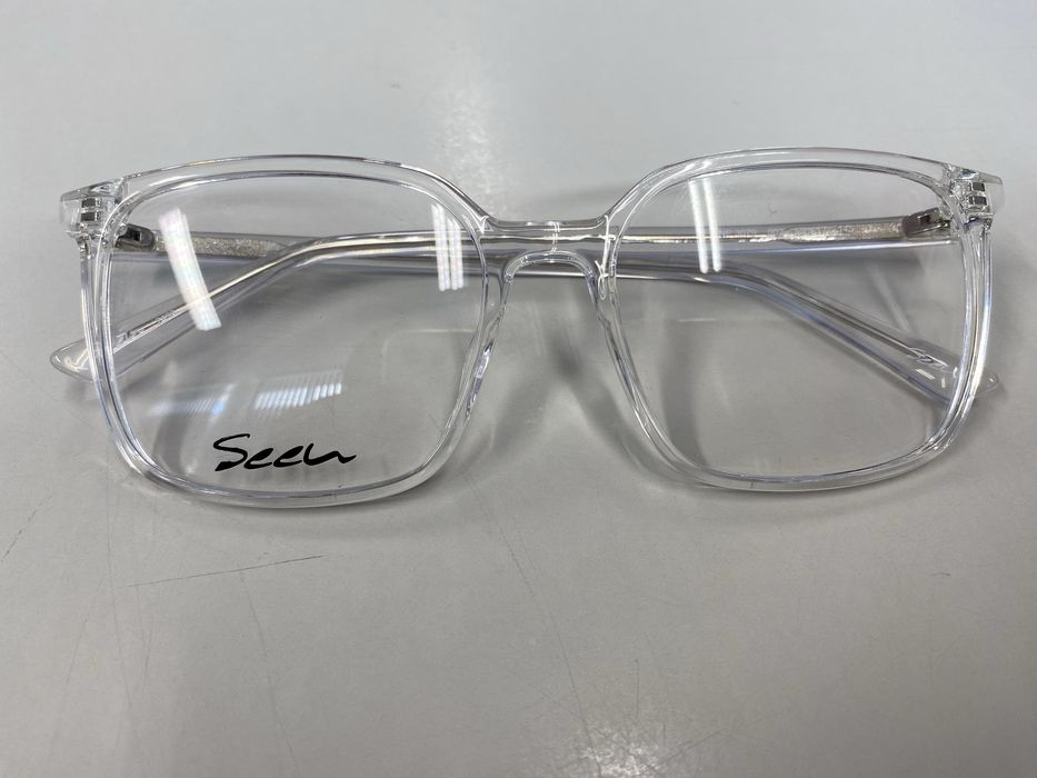 Armação de óculos da Multióticas - Nova